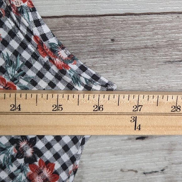 Carmen* Women's Short Sleeve Boat Neck 3 Keyhole Neckline Straight Hem Blouse~2X - Picture 6 of 12